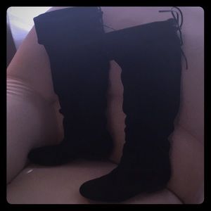 Enzo Angiolini Black Suede boots 👢 sz 7.5